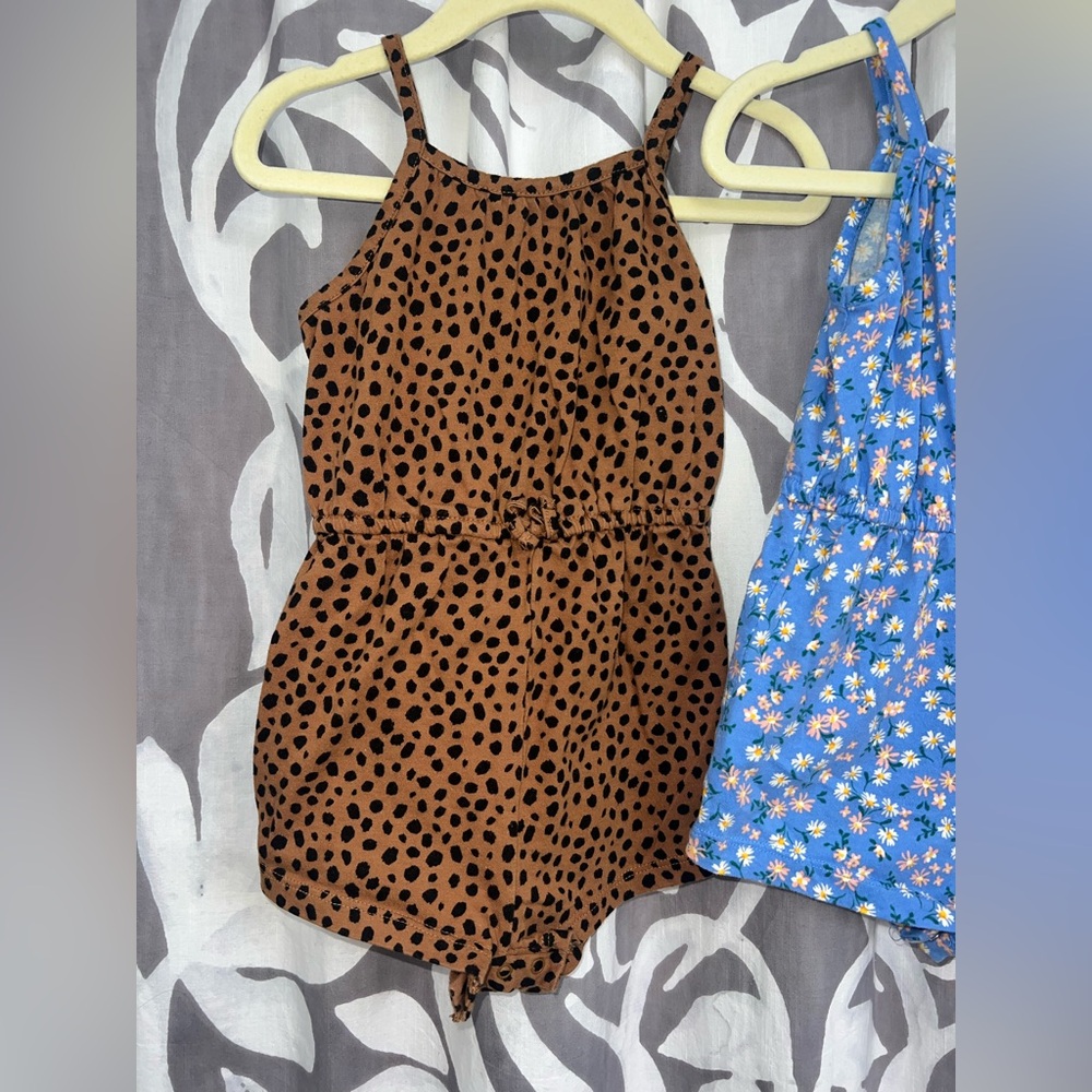 Set of Two Rompers - Picture 2 of 4
